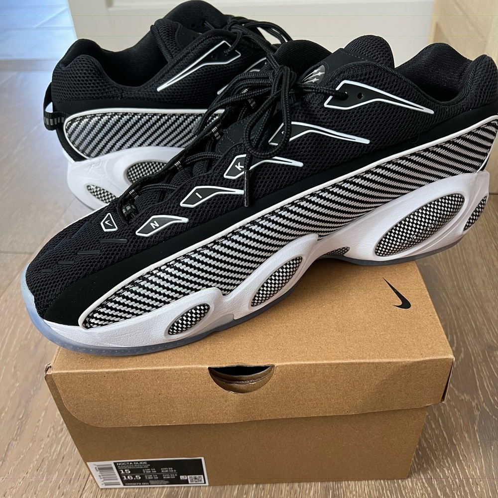 Like New Nike NOCTA Glide factory glue flaw! Size 15